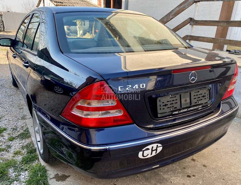 W203 Stop svetla, stopaljke za Mercedes Benz C Klasa od 2000. do 2005. god.