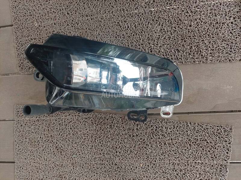 Maglenka  8v0941699c za Audi A3 od 2013. do 2016. god.
