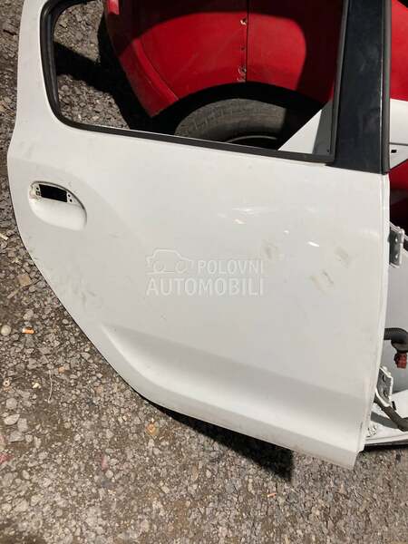 zadnja desna vrata za Dacia Stepway od 2012. do 2020. god.