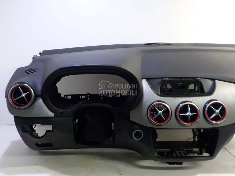 Instrument tabla za Mercedes Benz B 150, B 170, B 180 ... od 2011. do 2019. god.
