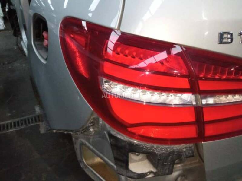Stop svetlo levo za Mercedes Benz B 150, B 170, B 180 ... od 2011. do 2019. god.