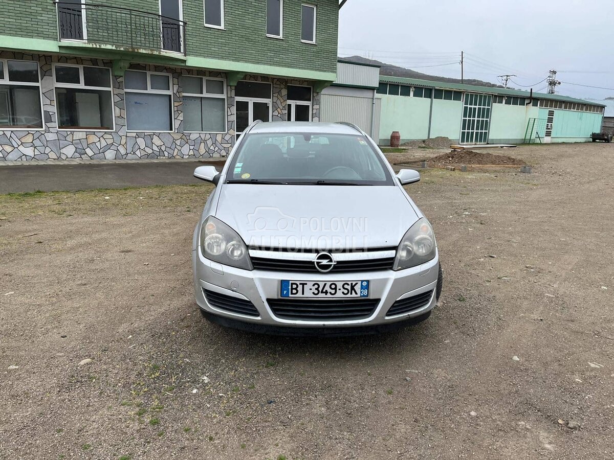 prednji branik za Opel Astra H