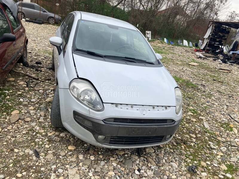Fiat EVO 2011. god. -  kompletan auto u delovima