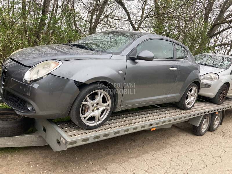 Alfa Romeo MiTo 1.4T 2011. god. -  kompletan auto u delovima