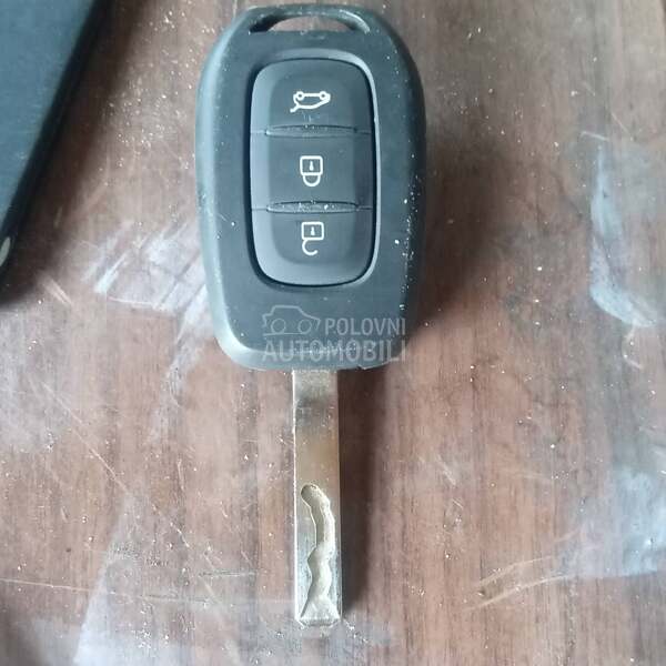 Ključ za Dacia Sandero