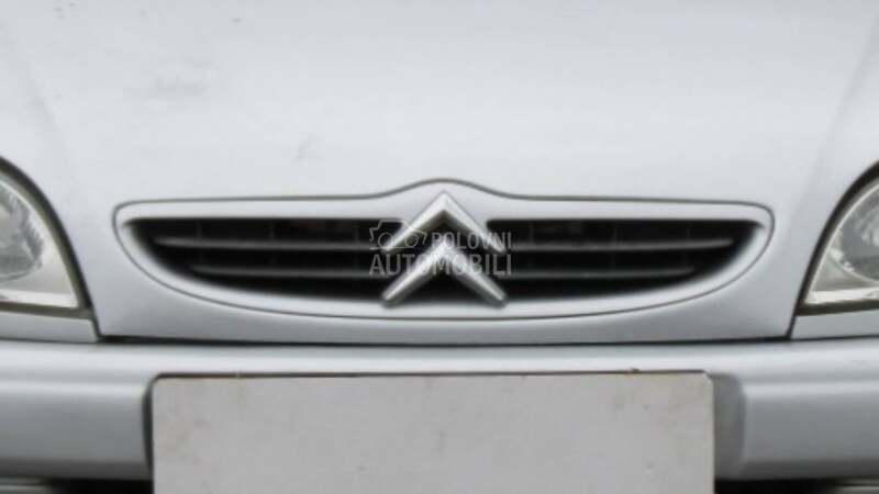 Maska za Citroen Saxo od 1999. do 2004. god.