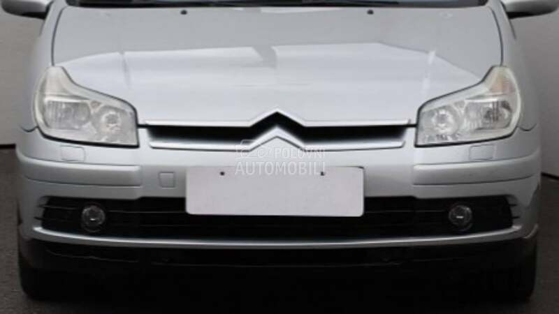 Prednji branik za Citroen C5 od 2004. do 2007. god.