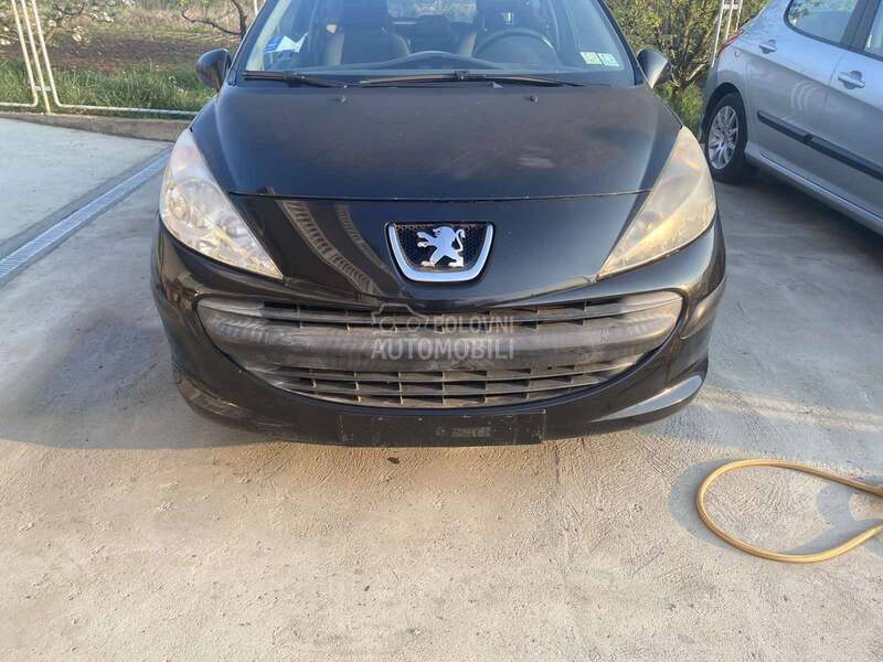 Peugeot 207 -  kompletan auto u delovima