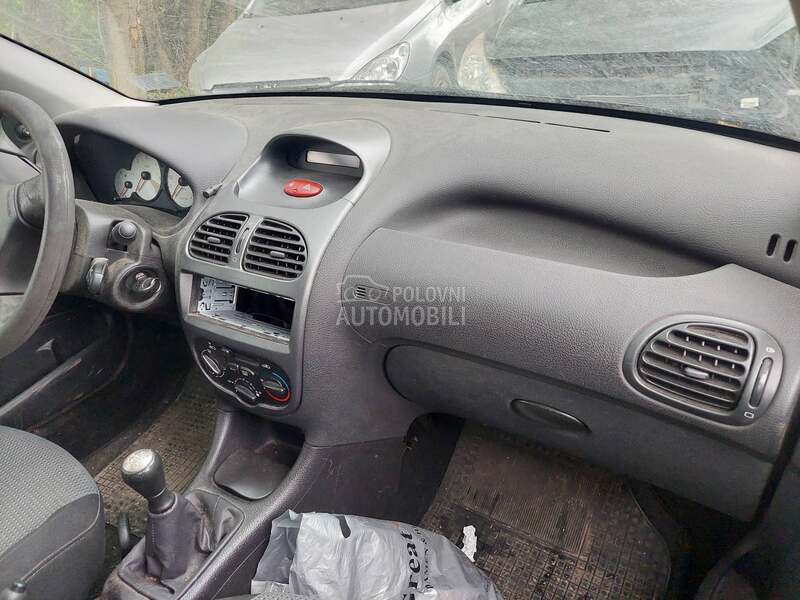 instrument tabla za Peugeot 206