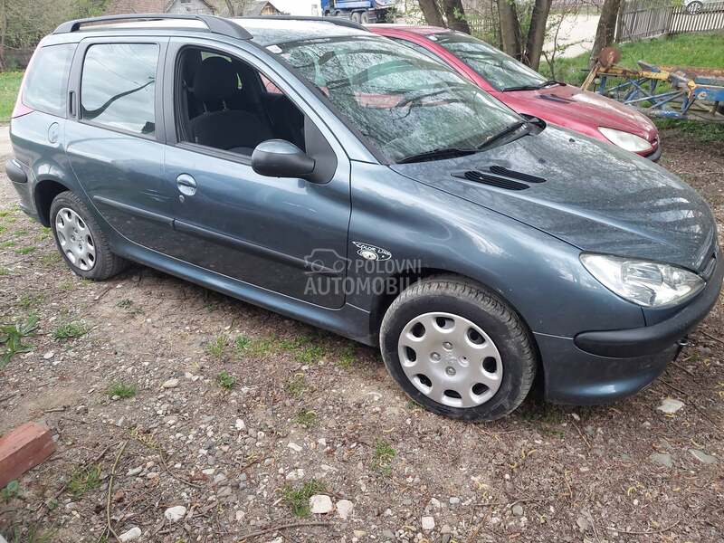 hladnjak vode za Peugeot 206