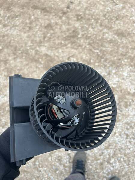 Vetilator ventilacije za Volkswagen Bora, Caddy, Golf 4 ... od 1998. do 2015. god.