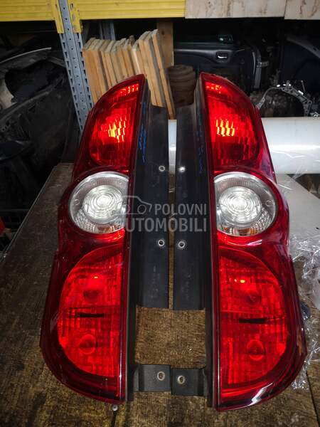 stop lampe za Fiat Doblo od 2009. do 2015. god.
