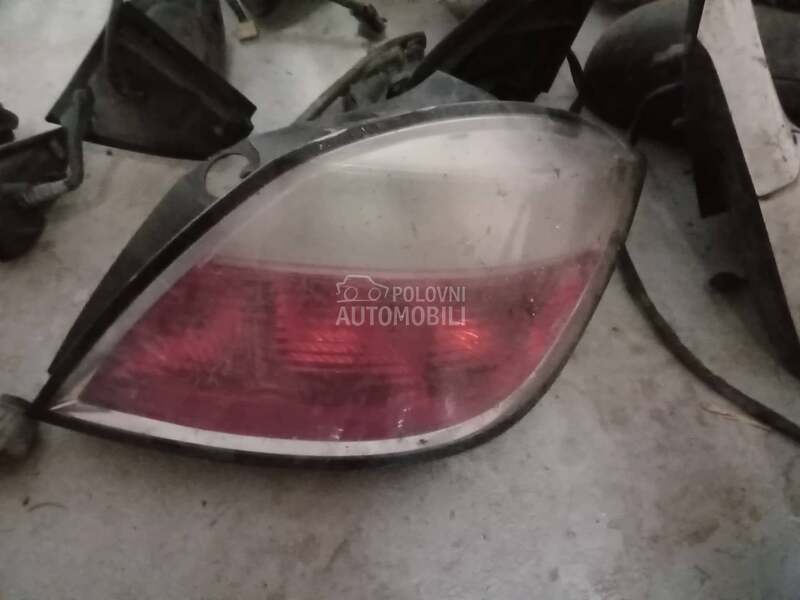 Stop svetlo za Opel Astra H