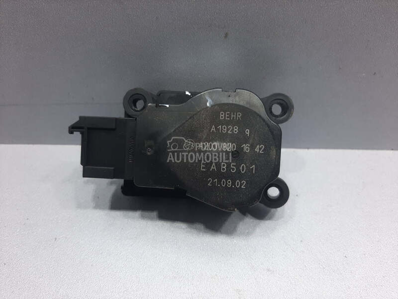 MOTORIC VENTILATORA za Mercedes Benz C Klasa