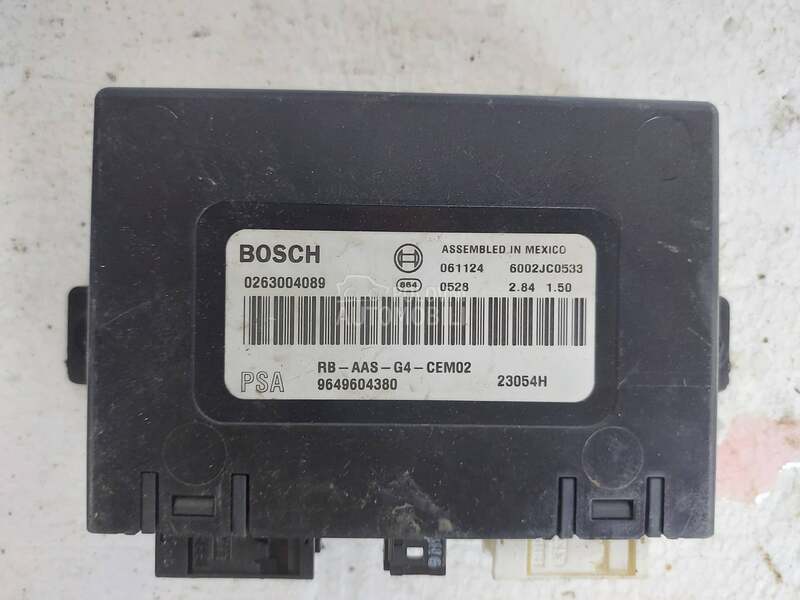 31.ELEKTONIKA PARKING SENZORA za Peugeot Ostalo