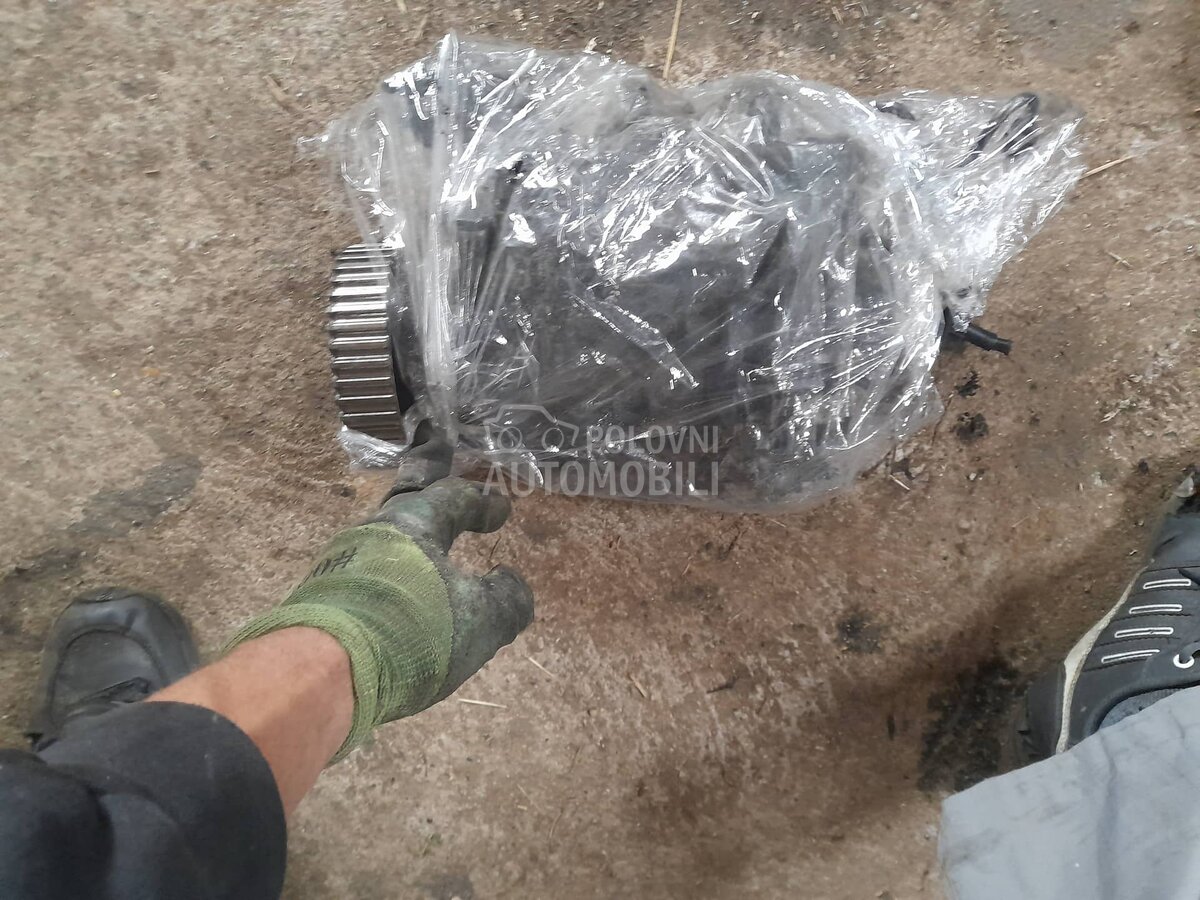 bos pumpa za gorivo za Citroen Saxo