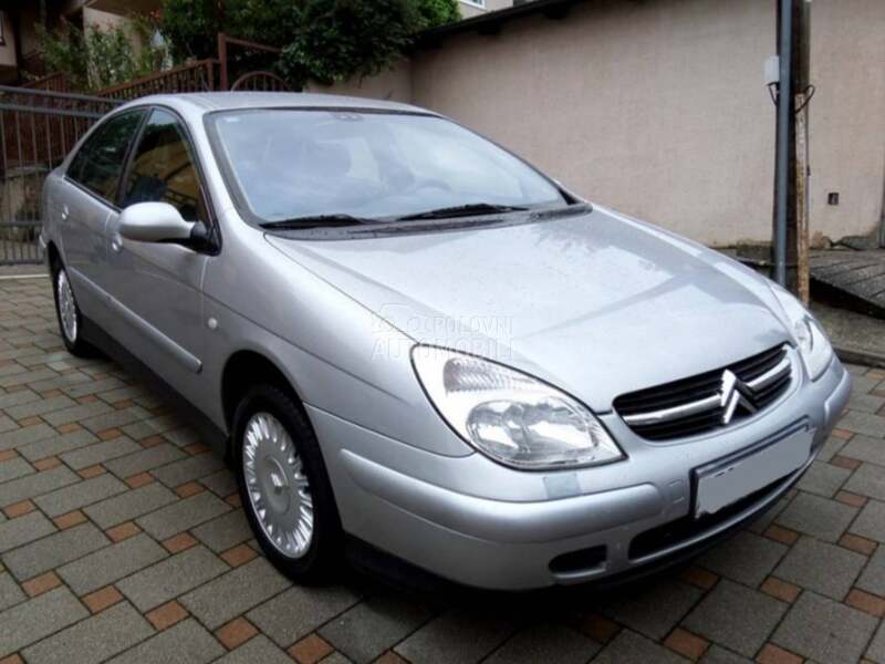 Citroen C5 -  kompletan auto u delovima