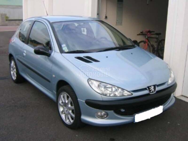 Peugeot 206 1.1i -  kompletan auto u delovima