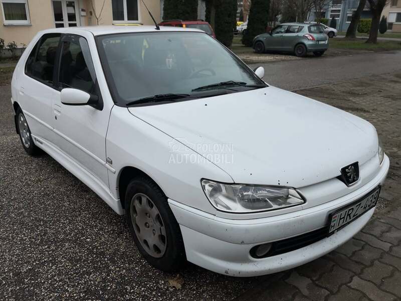 Peugeot 306 1.4i -  kompletan auto u delovima