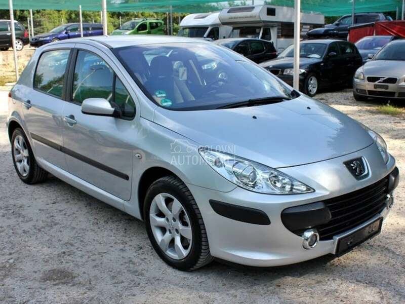 Peugeot 307 -  kompletan auto u delovima