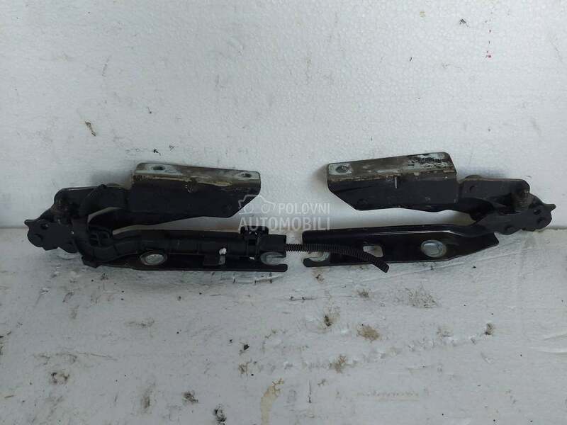 64.NOSACI HAUBE za Volkswagen Ostalo - 1K0971615CA