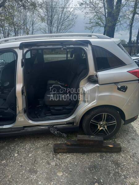 plastične sajtne za Ford Grand C-Max od 2011. do 2014. god.