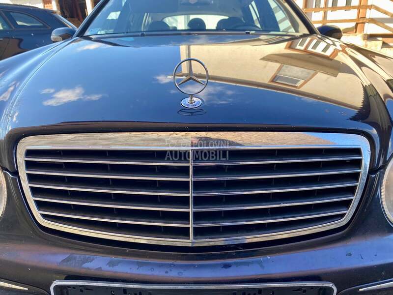 W211 Maska za Mercedes Benz E Klasa od 2002. do 2006. god.