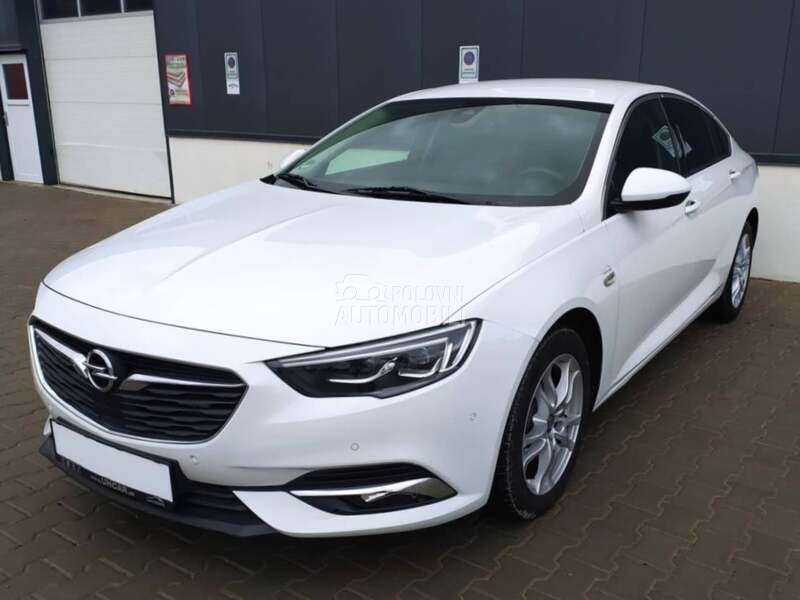 Opel Insignia B. -  kompletan auto u delovima