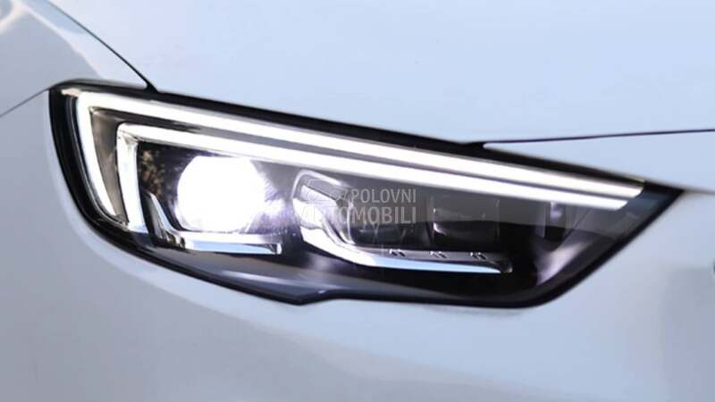 Farovi za Opel Insignia od 2017. do 2020. god.