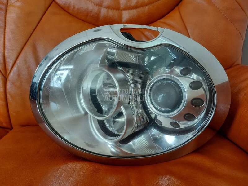 68.FAR  XENON za MINI Cooper od 2004. do 2007. god.
