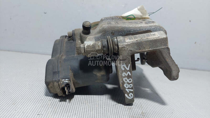 KOCIONA KLJESTA za Audi A4