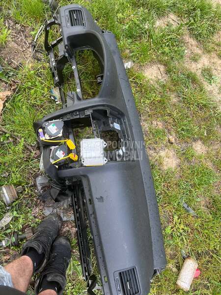 Tabla i Airbag pojas za Volkswagen Golf 5 od 2004. do 2010. god.