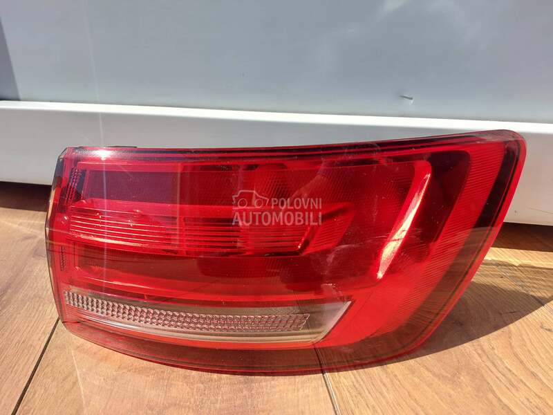 44.STOP SVETLO DESNO B9 za Audi A4 od 2014. do 2020. god.