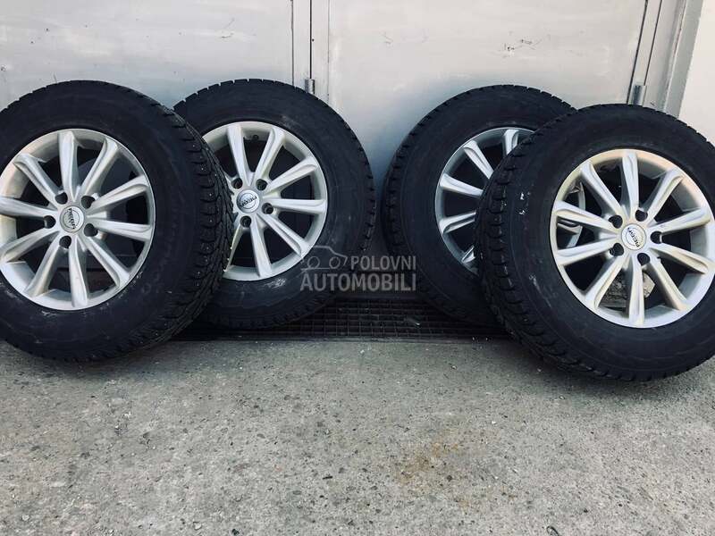 Hankook 215/70 R16 Zimska