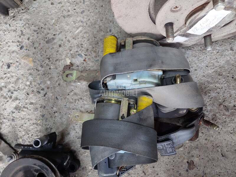 pojasevi za Hyundai Elantra od 2003. do 2006. god.
