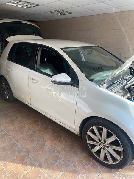 Volkswagen Golf 6 2010. god. -  kompletan auto u delovima