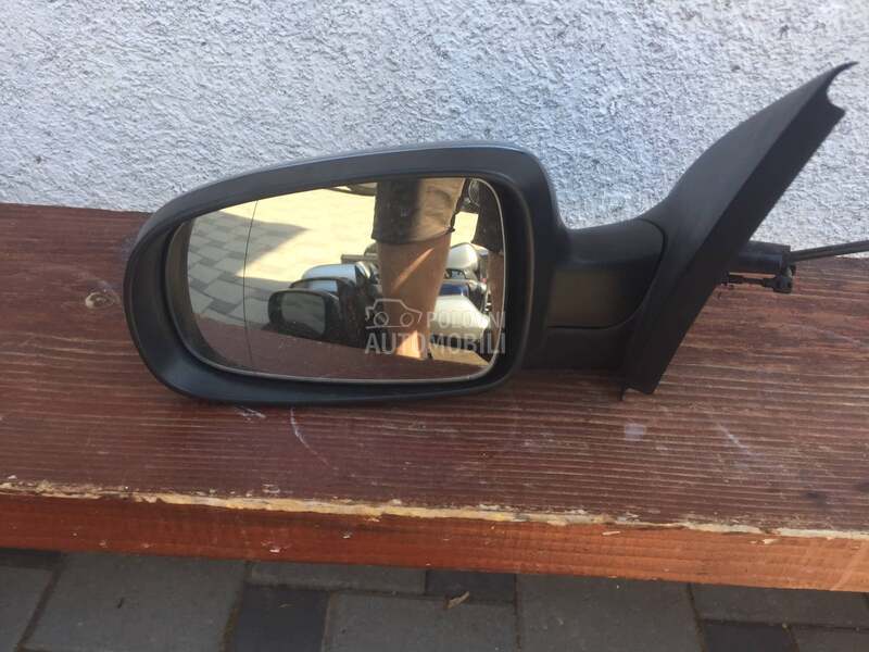 Levi rezrovizor za Opel Corsa C