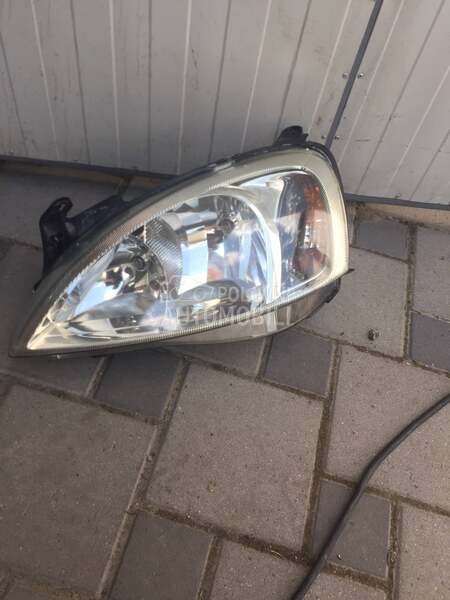Levi far za Opel Corsa C