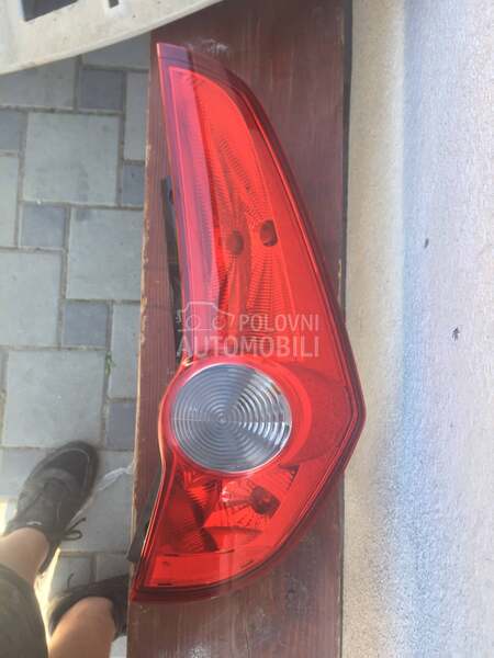Desno stop svetlo za Opel Agila