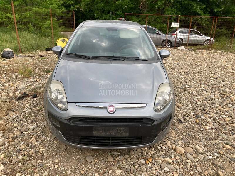 Fiat EVO 2011. god. -  kompletan auto u delovima