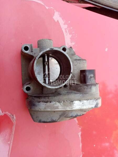 klapna gasa 1,2benzin za Volkswagen Polo od 2002. do 2005. god.