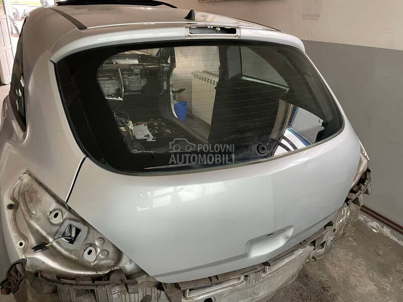gepek vrata za Opel Corsa D od 2005. do 2014. god.
