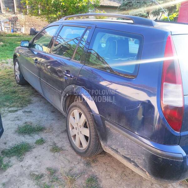 Ford Mondeo Tdci 2002. god. -  kompletan auto u delovima