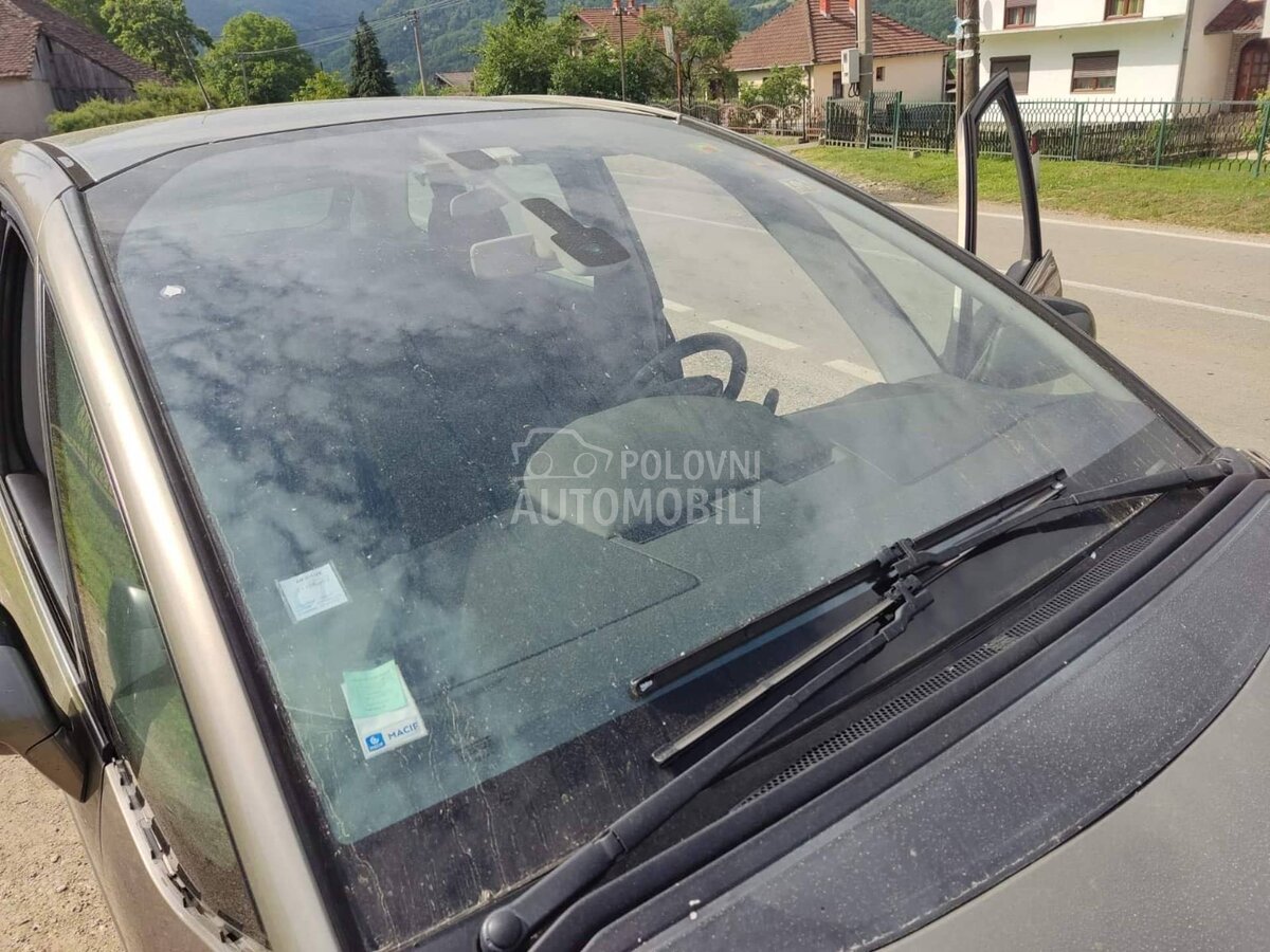 Auto staklo (šoferšajbna, proz za Citroen C4 Picasso
