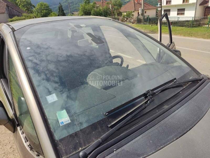 Auto staklo (šoferšajbna, proz za Citroen C4 Picasso
