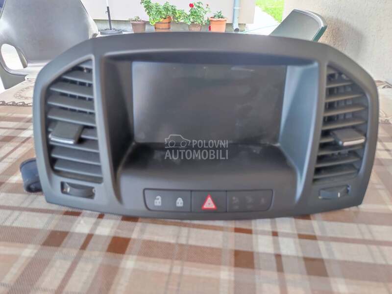 Multimedija navigacija za Opel Insignia