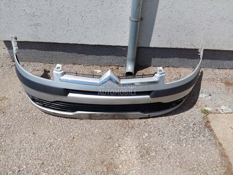 prednji branik za Citroen C4