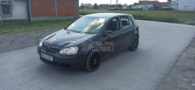 Volkswagen Golf 5 1.6FSI 2005. god. -  kompletan auto u delovima