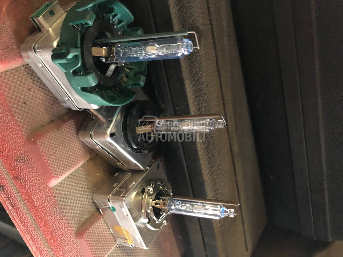 Xenon sijalice D3S za Audi A3, A4, A5 ...