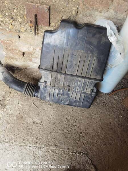 kuciste filtera vazduha za Fiat Punto